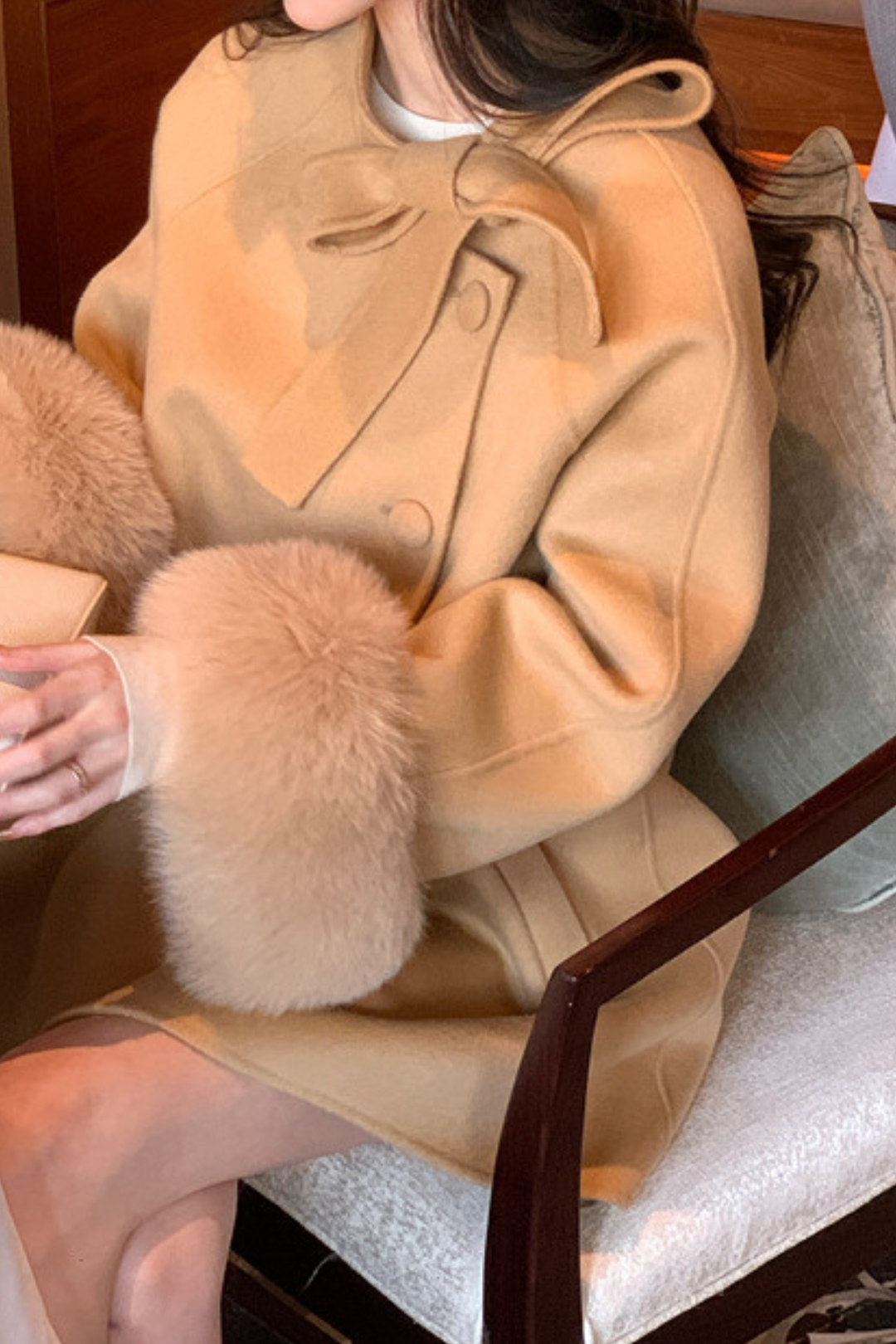 Fox Fur Wool Poncho Bow Statement Cuffs Coat
