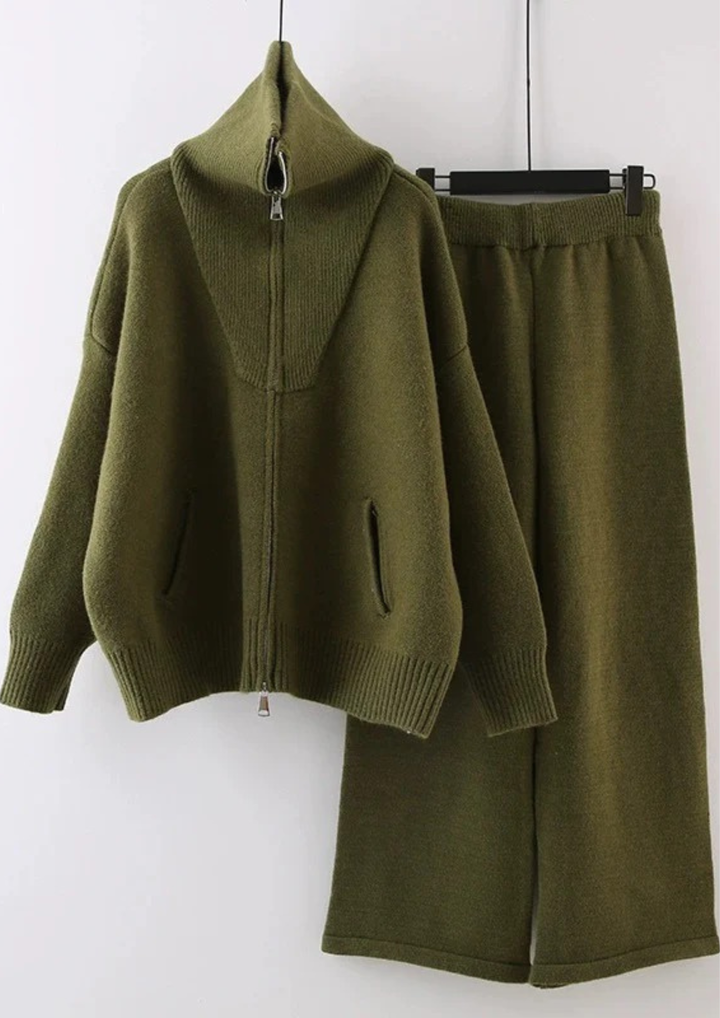 Comfy Naya  High Neck Zip Knit Set