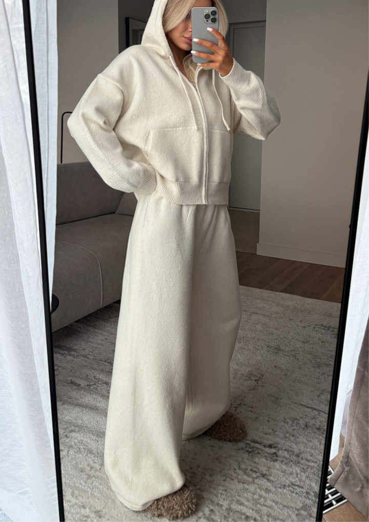 Mila Cozy Zip-Up Knit Set