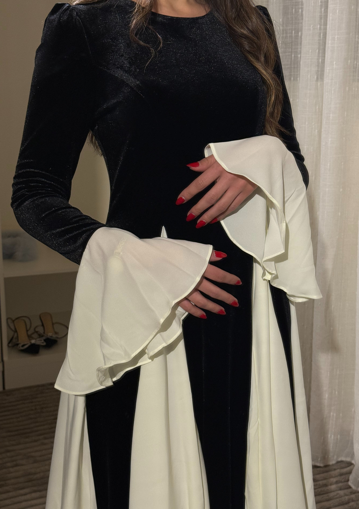 Flare Elegance in Monochrome Maxi Dress