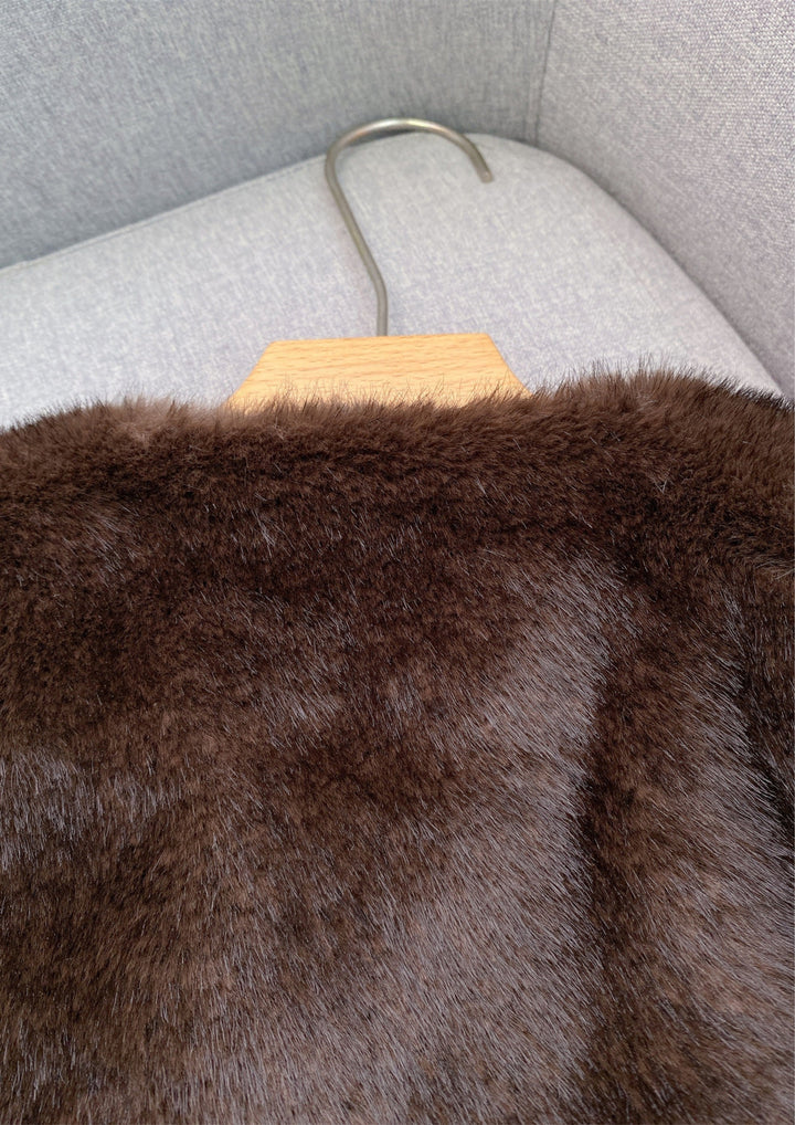 Elegant Faux Fur Round Neck Jacket
