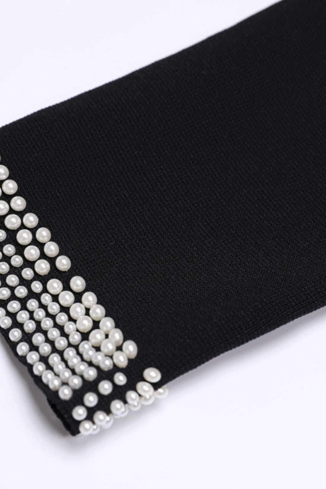 Noir Pearl Accent Pleated Knit Maxi Dress